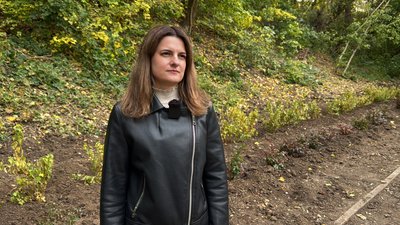 У Полтаві в парку імені Дмитра Юденка висадили кущі пам’яті та відкрили QR-табличку У Полтаві в парку імені Дмитра Юденка висадили кущі пам’яті та відкрили QR-табличку