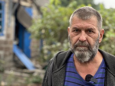 Залишитися зимувати чи кинути дім: як один авіаудар змінив життя вулиці у Софіївці Залишитися зимувати чи кинути дім: як один авіаудар змінив життя вулиці у Софіївці