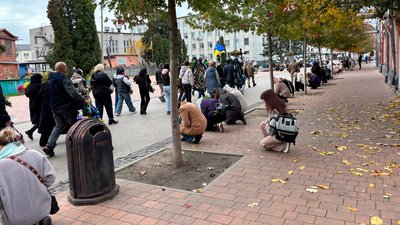 На Чернігівщині попрощалися з бійцями — Володимиром Глазовим, Миколою Томилком, Олегом Кекухом та Антоном Малишевим На Чернігівщині попрощалися з бійцями — Володимиром Глазовим, Миколою Томилком, Олегом Кекухом та Антоном Малишевим