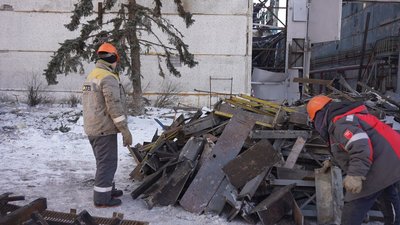 На пошкодженій російськими ударами ТЕС триває ліквідація руйнувань На пошкодженій російськими ударами ТЕС триває ліквідація руйнувань