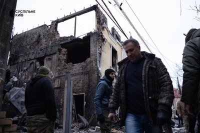 Росія завдала масованого удару по Києву: загинула людина, десятки поранені Росія завдала масованого удару по Києву: загинула людина, десятки поранені