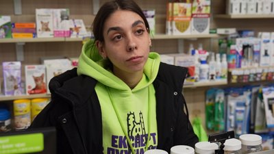 "Стався вибух – все завалилося, мене привалило стелажем": очевидці про наслідки вечірньої атаки РФ на Запоріжжя "Стався вибух – все завалилося, мене привалило стелажем": очевидці про наслідки вечірньої атаки РФ на Запоріжжя