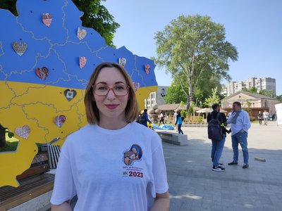 До Дня вишиванки у Житомирі городяни бігли патріотичний крос у вишиванках До Дня вишиванки у Житомирі городяни бігли патріотичний крос у вишиванках