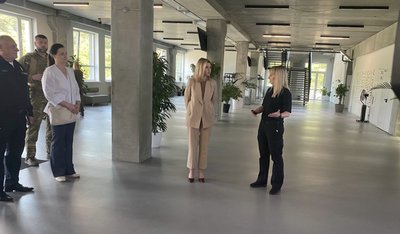 В Україні за участю Олени Зеленської 6 липня презентували автошколи для людей з інвалідністю