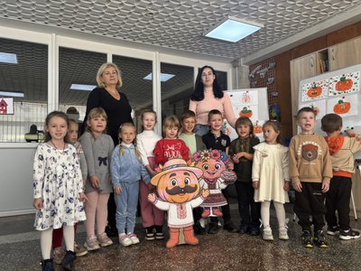 Діти й вихователі у Сахновщинському дитячому просторі, жовтень 2025