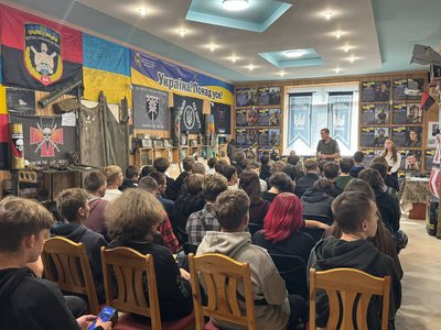 «Трофейними» експонатами поповнили Черкаський музей російсько-української війни «Трофейними» експонатами поповнили Черкаський музей російсько-української війни