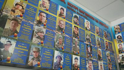 "Пам'ять про всіх має бути однаковою": на Вінниччині просять перейменувати вулицю, названу на честь полеглого бійця "Пам'ять про всіх має бути однаковою": на Вінниччині просять перейменувати вулицю, названу на честь полеглого бійця