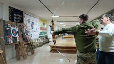 У Луцьку поранені бійці відвідують заняття зі стрільби з лука У Луцьку поранені бійці відвідують заняття зі стрільби з лука