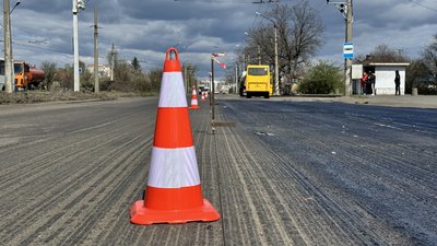 Ремонт доріг на Полтавщині: де буде новий асфальт до 1 червня Ремонт доріг на Полтавщині: де буде новий асфальт до 1 червня