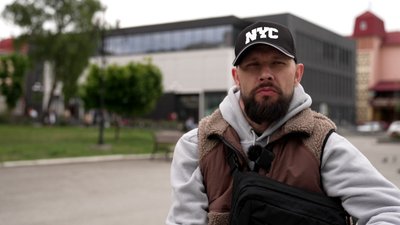 Реабілітація людей, які пересуваються на кріслі колісному, доступність, доступність у місті, Космина, Тернопільщина, травень 2025 Реабілітація людей, які пересуваються на кріслі колісному, доступність, доступність у місті, Космина, Тернопільщина, травень 2025