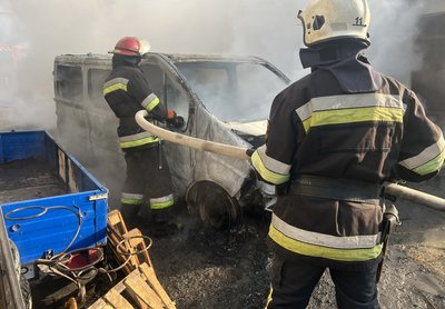 Згорів автомобіль, пожежа на Тернопільщині, лютий 2025