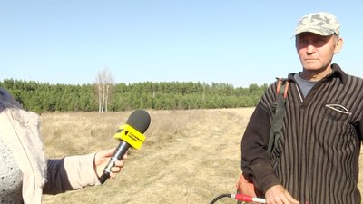 "Якби не втрутилися, полум'я могло дістатися будинків" — місцеві жителі села на Житомирщині "Якби не втрутилися, полум'я могло дістатися будинків" — місцеві жителі села на Житомирщині