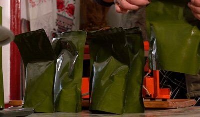 "Ми зобов’язані допомагати": господині з села на Черкащині готують паштети для військових "Ми зобов’язані допомагати": господині з села на Черкащині готують паштети для військових