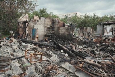Подвір'я у Новобаварському районі Харкова Подвір'я у Новобаварському районі Харкова