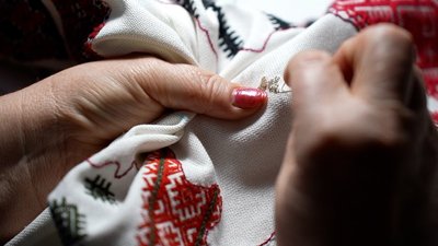 Вишита мапа Вінниччини: майстрині з усієї області створюють унікальний рушниковий проєкт Вишита мапа Вінниччини: майстрині з усієї області створюють унікальний рушниковий проєкт