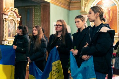На Закарпатті попрощалися із полеглим захисником Олександром Мартоном На Закарпатті попрощалися із полеглим захисником Олександром Мартоном