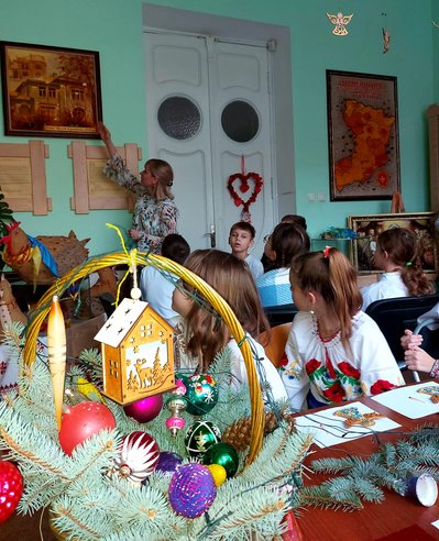 Екскурсії з інтерактивом: школярів запрошують на "Музейні канікули" у Рівному Екскурсії з інтерактивом: школярів запрошують на "Музейні канікули" у Рівному