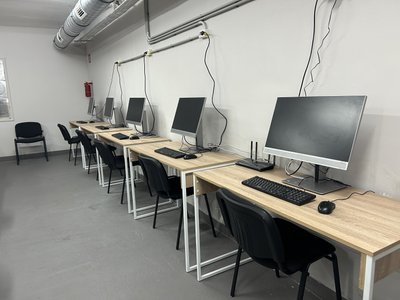 У Кременчуцькому університеті імені Остроградського облаштували підземні аудиторії: що кажуть студенти У Кременчуцькому університеті імені Остроградського облаштували підземні аудиторії: що кажуть студенти