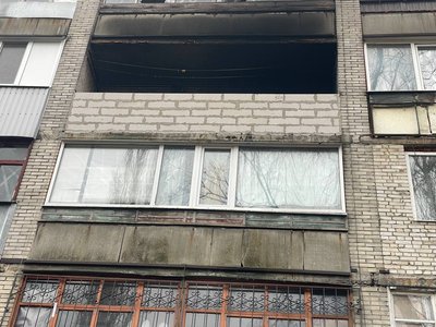 "Шарахнуло так, що й ноги догори": очевидці розказали про російську атаку Сум та показали пошкодження "Шарахнуло так, що й ноги догори": очевидці розказали про російську атаку Сум та показали пошкодження
