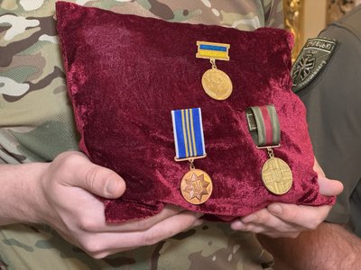 У Полтаві попрощалися із капітаном поліції Віталієм Плетіньом, який загинув на Донеччині У Полтаві попрощалися із капітаном поліції Віталієм Плетіньом, який загинув на Донеччині
