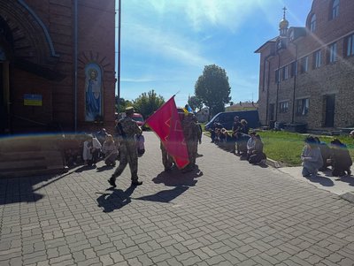 Поховали героя на Алеї Слави у мікрорайоні Ракове Поховали героя на Алеї Слави у мікрорайоні Ракове