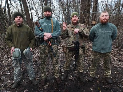 бійці, військовослужбовці бійці, військовослужбовці