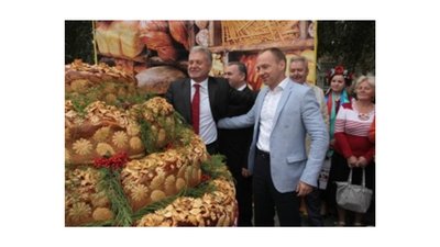 "Боротьба без правил": як 10 років тому Владислав Атрошенко став міським головою Чернігова "Боротьба без правил": як 10 років тому Владислав Атрошенко став міським головою Чернігова