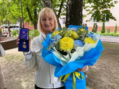 "Захищаємо право жити на своїм землі": черкащан нагородили до Дня Конституції "Захищаємо право жити на своїм землі": черкащан нагородили до Дня Конституції
