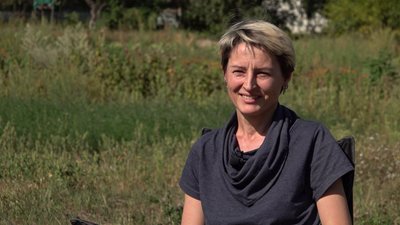 "Хочемо їсти натуральну їжу і дихати свіжим повітрям": як живуть екопоселенці на Черкащині "Хочемо їсти натуральну їжу і дихати свіжим повітрям": як живуть екопоселенці на Черкащині