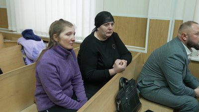 У Вінниці розпочався суд над колишнім учителем, підозрюваним у вбивстві двох підлітків у Шаргороді У Вінниці розпочався суд над колишнім учителем, підозрюваним у вбивстві двох підлітків у Шаргороді