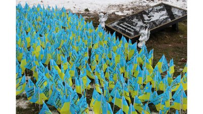 Загиблі військові: у селищі на Черінівгщині відкрили Алею Слави Загиблі військові: у селищі на Черінівгщині відкрили Алею Слави