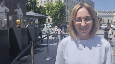 У Житомирі вперше представили три "Золоті м’ячі" українських футболістів У Житомирі вперше представили три "Золоті м’ячі" українських футболістів
