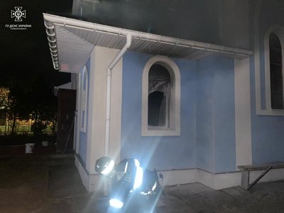 На Київщині в одному з сіл згоріла церква, ще один храм пошкоджений вогнем На Київщині в одному з сіл згоріла церква, ще один храм пошкоджений вогнем