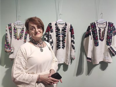 Олександра Ситник, майстриня, вишиті сорочки