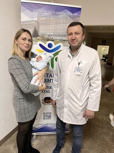 Лікарі з Рівного врятували новонародженого з важким станом