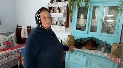 Шлюбні ікони, меблі, вишиванки: музей сільського побуду створили після закриття школи на Хмельниччині Шлюбні ікони, меблі, вишиванки: музей сільського побуду створили після закриття школи на Хмельниччині