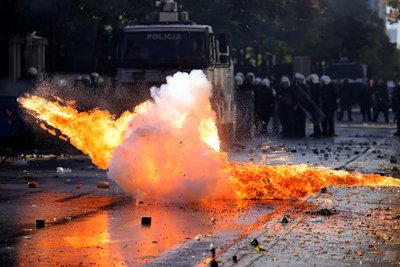 У Албанії пройшли протиурядові протести У Албанії пройшли протиурядові протести