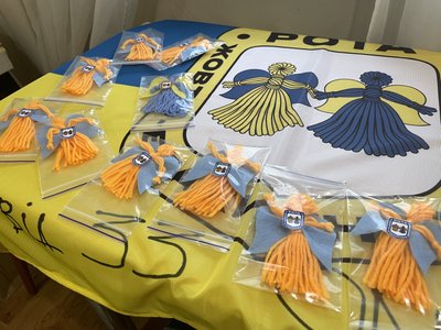 20 тисяч оберегів ручної роботи отримали від семирічної дівчинки з Полтавщини українські воїни 20 тисяч оберегів ручної роботи отримали від семирічної дівчинки з Полтавщини українські воїни