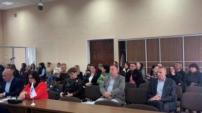 У Дубні на Рівненщині продовжується конфлікт щодо вибору академічного ліцею У Дубні на Рівненщині продовжується конфлікт щодо вибору академічного ліцею