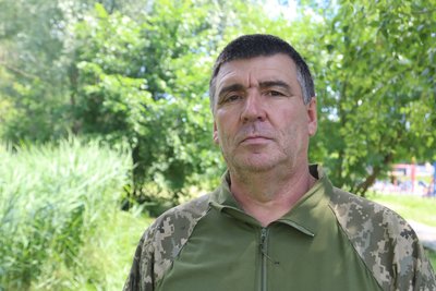 Понад 400 іграшкових авто заради одного справжнього: як в Охтирці зібрали на пікап для ЗСУ Понад 400 іграшкових авто заради одного справжнього: як в Охтирці зібрали на пікап для ЗСУ
