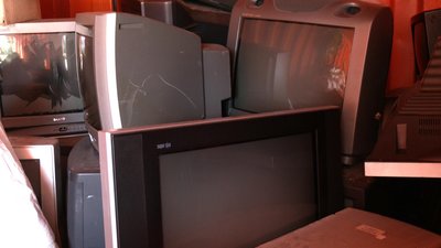 Брендові речі безкоштовно: як працюють Центри управління відходами у Хмельницькому Брендові речі безкоштовно: як працюють Центри управління відходами у Хмельницькому