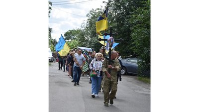 На Чернігівщині попрощалися з Миколою Харченком, Єлисеєм Білоусом, Ігорем Харченком та Павлом Мироненком На Чернігівщині попрощалися з Миколою Харченком, Єлисеєм Білоусом, Ігорем Харченком та Павлом Мироненком