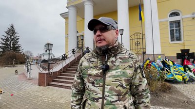 "Пацани, дуже вас не вистачатиме": у Прилуках поховали "Вовків да Вінчі" Євгенія Профатілова та Дениса Ткаченка "Пацани, дуже вас не вистачатиме": у Прилуках поховали "Вовків да Вінчі" Євгенія Профатілова та Дениса Ткаченка