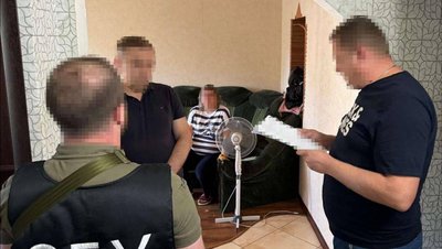 На Черкащині затримали підозрюваних у адмініструванні груп про роздачі повісток На Черкащині затримали підозрюваних у адмініструванні груп про роздачі повісток