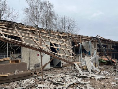 Наслідки дронової атаки у Черкасах 3 березня 2025 року Наслідки дронової атаки у Черкасах 3 березня 2025 року