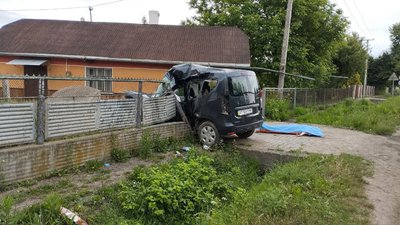 У Драгомирчанах Івано-Франківської громади в ДТП загинула жінка У Драгомирчанах Івано-Франківської громади в ДТП загинула жінка