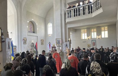 На Закарпатті попрощалися із загиблим захисником Олександром Поповичем На Закарпатті попрощалися із загиблим захисником Олександром Поповичем