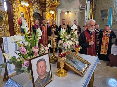 Похорон, ЗСУ, прощання із бійцем, 27 серпня 2026, Тернопіль Похорон, ЗСУ, прощання із бійцем, 27 серпня 2026, Тернопіль