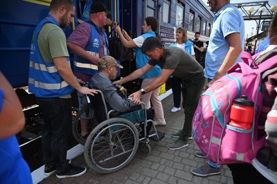 На Закарпаття прибув евакуаційний поїзд із Покровська Донецької області На Закарпаття прибув евакуаційний поїзд із Покровська Донецької області