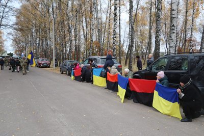 В Охтирці поховали полеглого військовослужбовця Олега Крощенка В Охтирці поховали полеглого військовослужбовця Олега Крощенка